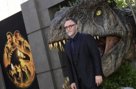 لايتيير يفشل في التحليق للقمة و جوراسيك وورلد في الصدارة