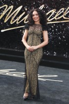 الممثلة الويلزية جيسيكا سولا لدى حضورها العرض الأول لفيلم «مايكل» في مسرح دولبي في هوليوود.ا ف ب 