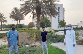 بلدية منطقة الظفرة توعي زوار الحدائق والمرافق العامة