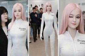 أول روبوت في العالم بلغة جسد بشرية 