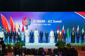 نيابةً عن رئيس الدولة.. سعود بن صقر يشارك في أعمال قمة الخليج - الآسيان في ماليزيا