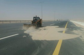 طوارئ بلدية منطقة الظفرة تتعامل مع 29 بلاغاً خلال فترة تقلبات الجو