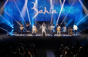 حفل فني ساهر على أنغام موسيقى «غروبو باهيا» الكولومبية على منصة اليوبيل في إكسبو 2020 دبي