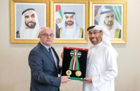 رئيس الدولة يمنح سفير جورجيا وسام الاستقلال 