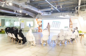 التفكير الإيجابي لتحسين الذات ورشة لموظفي غرفة عجمان