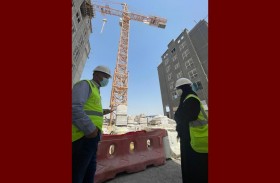 بلدية أبوظبي تؤكد ضرورة الالتزام بمعايير السلامة في المواقع الإنشائية