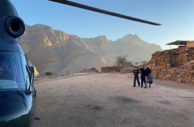 الإنقاذ بشرطة رأس الخيمة ينقذ عائلة أوروبية بالحمد الجبلية 