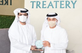 مركز محمد بن راشد العالمي لاستشارات الوقف والهبة يمنح علامة الوقف لـ3 مطاعم