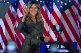 ميلانيا تشارك في أول تجمع انتخابي من دون ترامب