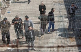 الأسرى الفلسطينيون يعلّقون إضراباً جماعياً عن الطعام 