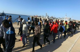 «لوموند»: أوروبا تتجه نحو المزيد من التشدد في قضية الهجرة