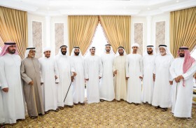 ولي عهد رأس الخيمة يحضر مأدبة غداء أقامها على مفتاح الخاطري بمناسبة تخرج نجله