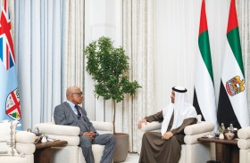 رئيس الدولة ورئيس فيجي يؤكدان أهمية العمل من أجل السلام والاستقرار العالمي 