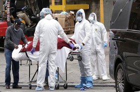 العالم يخرج ببطء من الحجر وسط غموض حول منحى كورونا