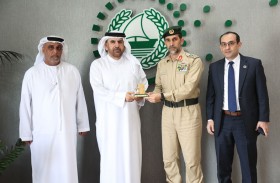 قائد عام شرطة دبي يلتقي جمال بن حويرب