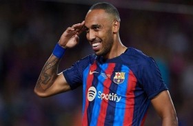 أوباميانغ يغازل برشلونة عن طريق أولاده