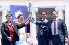 بحضور الرئيسة اليونانية وفي احتفال أسطوري  إيقاد شعلة الألعاب العالمية للأولمبياد الخاص برلين 2023 