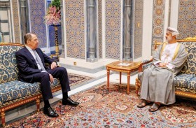 سلطنة عُمان تستقبل لافروف وتؤكد التزامها باتفاق «أوبك+» 