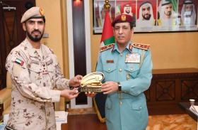 تعاون بين شرطة رأس الخيمة ووزارة الدفاع 