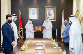 الجامعة القاسمية توقع اتفاقية تعاون مع مركز الإمارات لدراسات حقوق الإنسان