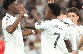 ريال مدريد يستعيد توازنه ويقلص الفارق مع برشلونة 