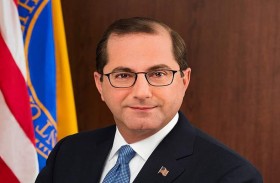 وزير أميركي في تايوان في زيارة تندد بها بكين 