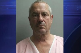 يقتل ابنه المصاب بمتلازمة داون