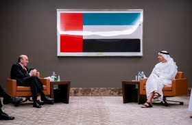 عبدالله بن زايد يستقبل المبعوث الأمريكي لشؤون إيران وفنزويلا