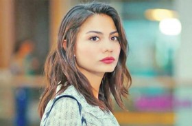 ديميت أوزديمير تكشف عن أزمتها الصحية 