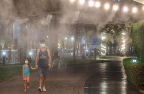 بلدية مدينة أبوظبي تركب نظام الرذاذ الضبابي على ممشى شاطئ كورنيش أبوظبي