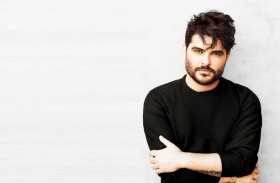 ناصيف زيتون  (كذبة ورا كذبة)