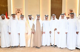 نهيان بن مبارك يحضر أفراح الشامسي في العين