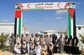 مهام تطوعية لطلاب جامعة محمد بن زايد للعلوم الإنسانية في المخيم الإماراتي الأردني