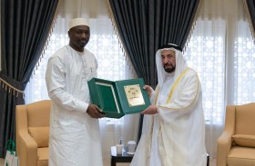 سلطان القاسمي يستقبل أمين عام مجمع الفقه الإسلامي