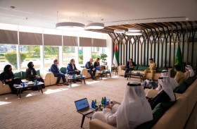 عبد الله المري يبحث سبل تعزيز التعاون مع وفد بريطاني رفيع المستوى