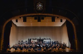 «الأوركسترا الوطنية» تطلق موسمها الافتتاحي بحفل تاريخي في أبوظبي  