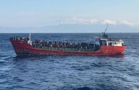  اليونان تسقط تهم 9 مصريين اتهموا بالتسبب بغرق قارب مهاجرين