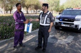 شرطة أبوظبي تنفذ مبادرة «صيف الخير للعمال» لتعزيز سلامتهم خلال فصل الصيف