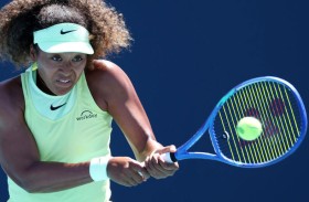 أوساكا تبلغ الدور الثاني من دورة ميامي 