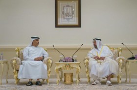 حاكم الشارقة يطلع على خطط وبرامج وزارة التربية والتعليم