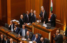 حزب الكتائب اللبناني يعلن استقالة نوابه من البرلمان