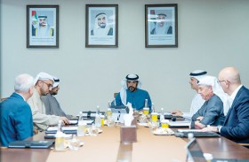 مجلس أمناء جامعة العين يناقش توسع البرامج الأكاديمية واستحداث مركز بحثي جديد