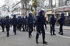 انتشار أمني يمنع الحراك الجزائري من التظاهر 
