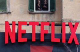 نقابات هوليوود تحذر: نتفليكس تبتلع منافسها الأكبر