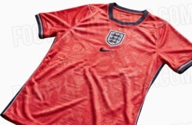 خلل في تصميم قميص إنجلترا يضع «نايكي» في مرمى الانتقادات