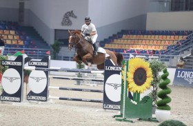 الشارقة للفروسية يستضيف جولة دوري الإمارات لونجين لقفز الحواجز