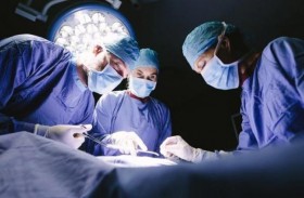 أول زراعة من نوعها.. ذراعان وكتفان لرجل