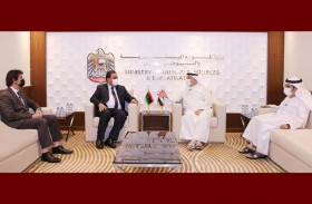 العور يبحث مع نظيره الليبي تطوير العلاقات الثنائية في مجالات العمل