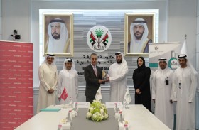 موارد الشارقة والعربية للطيران توقعان اتفاقية انضمام لبرنامج «وفر »