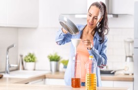 كيف تختارين الزيت المناسب لكل مهمة داخل مطبخك؟